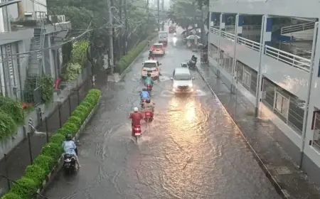 Cuaca Ekstrem hingga 10 Februari, Pemkot Surabaya Imbau Warga Siaga