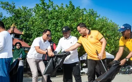 Semangat Baru di Pesisir Dalegan Gresik: Bersih-Bersih untuk Indonesia Asri