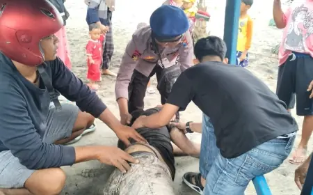 Enam Wisatawan Terseret Ombak di Pantai Sine Tulungagung, Satu Masih Belum Ditemukan