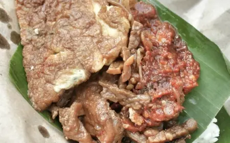 Nasi Jatos: Kesederhanaan Rasa dan Jati Diri Kuliner Warga Madiun