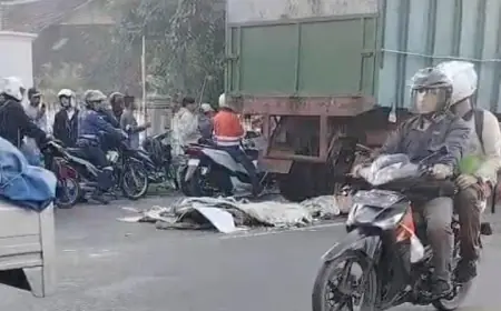 Tiga Remaja Paiton Tewas Terlindas Truk Gandeng Usai Tabrakan dengan Kendaraan Tak Dikenal