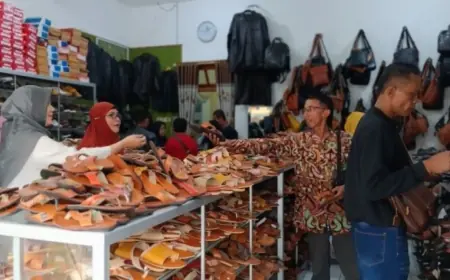 Kerajinan Kulit Magetan, Warisan Keterampilan yang Bertahan di Tengah Zaman