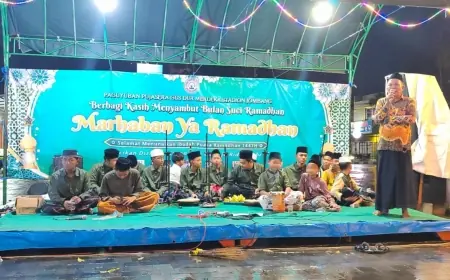 Paguyuban Pujasera Gus Dur Jombang Santuni 70 Anak Yatim dari Hasil Iuran Anggota