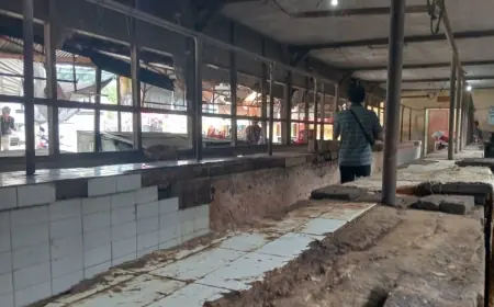 Puluhan Ruko Pasar Pon Jombang Menganggur, Pedagang Pilih Jualan di Luar