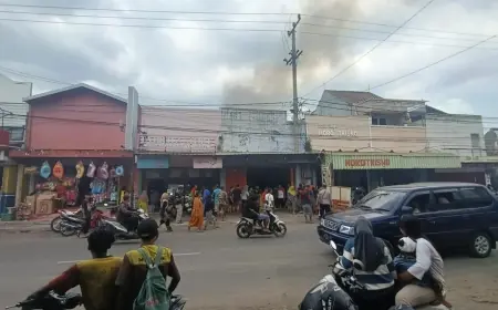 Dapur Warung Sate di Jember Ludes Terbakar