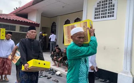 Hangatnya Berbagi di Awal Ramadan, Ponpes Al-Islah Bondowoso Salurkan 4,5 Ton Kurma hingga Pelosok Desa