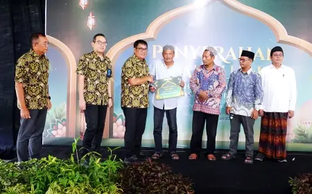 Berkah Cahaya Ramadan, Saat Petrokimia Gresik Merangkul Masjid dan Lembaga Sosial