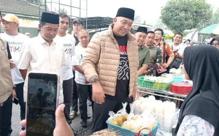 Respon Keluhan UMKM yang Susah Berjualan saat Hujan, Bupati Situbondo Janjikan Puluhan Tenda