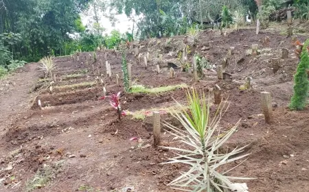 Puluhan Nisan di TPU Giripurno Kota Batu Digeser Tanpa Izin, Warga Protes