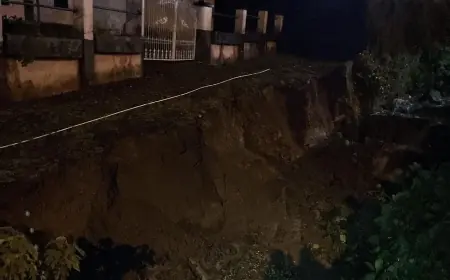 Penyangga Tanah Akses Wisata Padusan Ambrol, Warga Diminta Waspada
