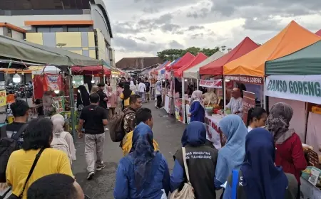 Ribuan Warga Padati GOR Lembu Peteng, Savana Takjil 2026 Jadi Magnet Baru Ramadan di Tulungagung