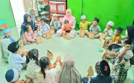 Selama Ramadan, SPPG Buduan Situbondo Salurkan MBG Kering Bergizi Menggunakan Paper Bag