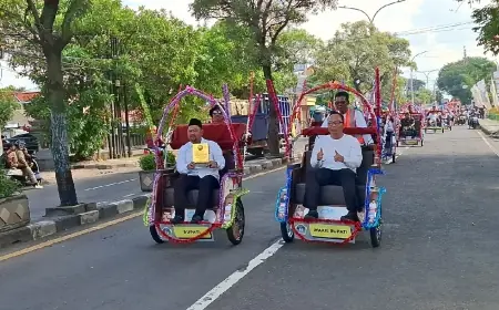Pemkab Gresik Sabet Gelar Kota Bersih di Usia ke-52, Diarak Meriah dengan Becak Listrik