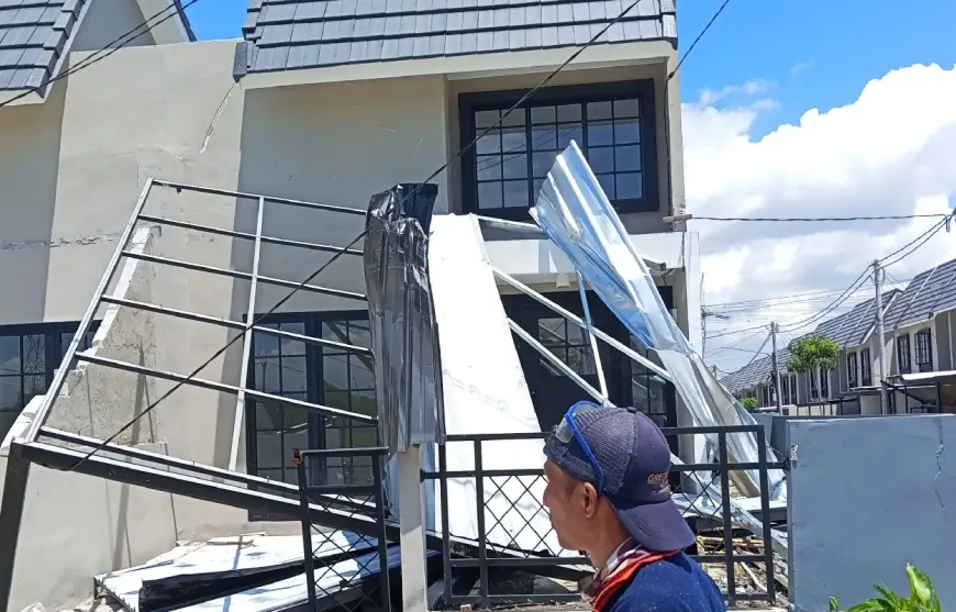 Angin Puting Beliung Terjang Driyorejo Gresik, 75 Rumah Rusak