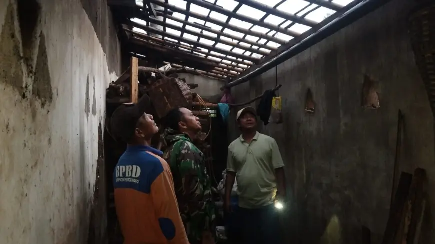 Diterjang Angin Kencang, Puluhan Rumah dan Fasilitas Umum di Sumberasih Probolinggo Rusak