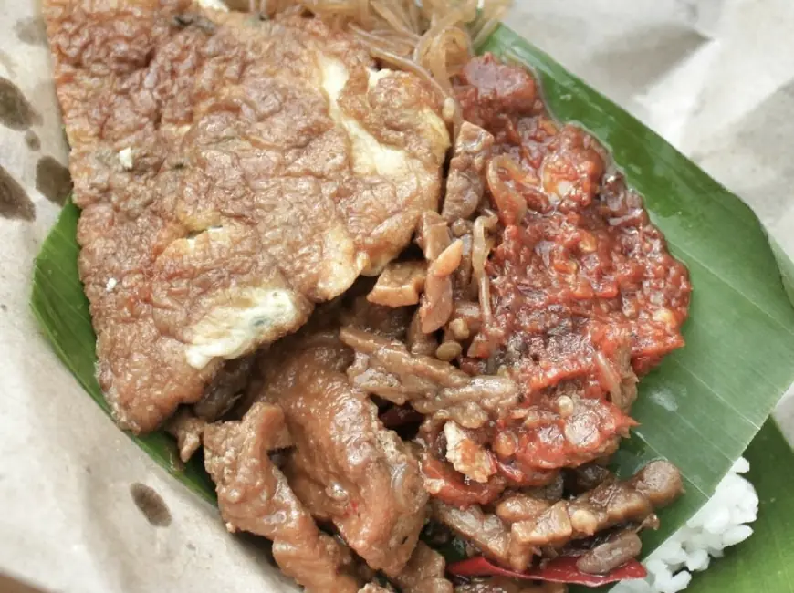 Nasi Jatos: Kesederhanaan Rasa dan Jati Diri Kuliner Warga Madiun