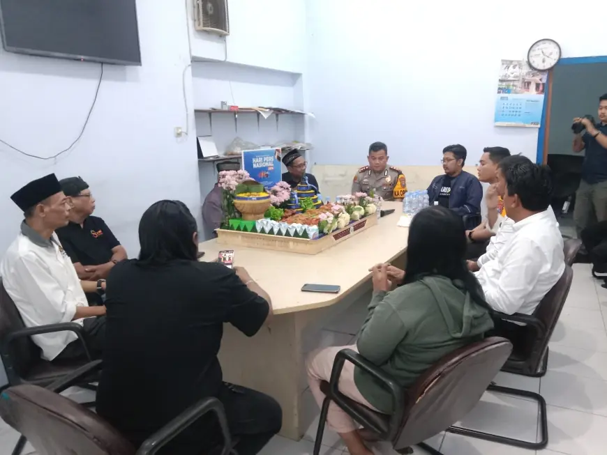 PWI dan Polres Jombang Kolaborasi dalam Syukuran Sederhana HPN 2026 Sekaligus Harlah PWI ke-80