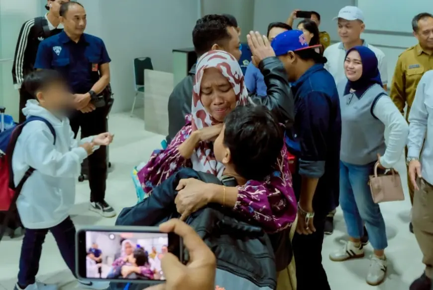 Pemkab Gresik Fasilitasi Pemulangan Tiga Anak Pekerja Migran dari Malaysia
