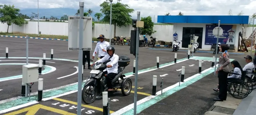 Penyandang Disabilitas di Malang Kini Miliki SIM D