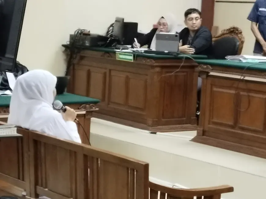 Penuhi Panggilan Sidang Dana Hibah, Khofifah Mengaku Tidak Kenal Empat Terdakwa