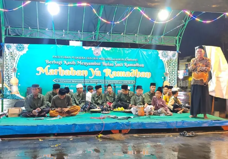Paguyuban Pujasera Gus Dur Jombang Santuni 70 Anak Yatim dari Hasil Iuran Anggota