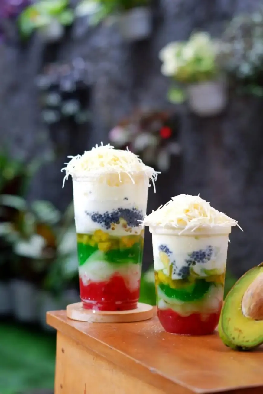 Es Teler Jadi Pilihan Segar Saat Berbuka Puasa, Ini Resep dan Khasiatnya bagi Kesehatan