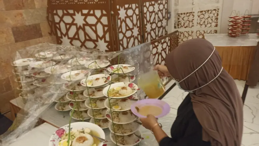 Ramadan Berkah, Masjid Ar Rahman Blitar Bagikan Ribuan Porsi Buka dan Sahur Gratis Setiap Hari