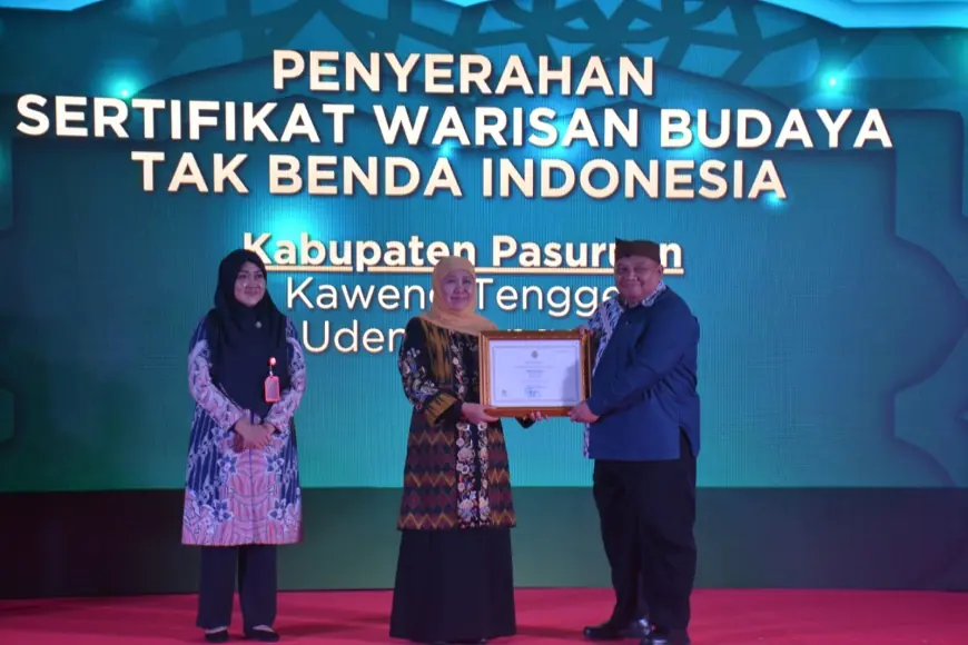 Kaweng dan Udeng Bromo Resmi Ditetapkan Sebagai Warisan Budaya Tak Benda