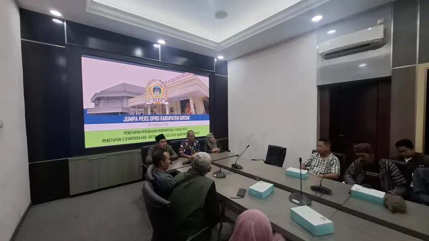DPRD Gresik Tetapkan 3 Perda dan Perubahan Propemperda 2026