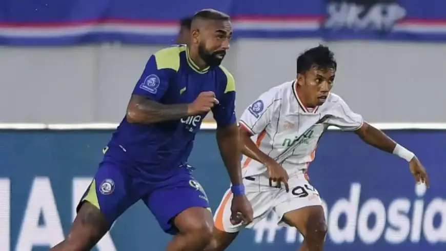 Babak  Pertama Borneo FC vs Arema FC: Singo Edan Ketinggalan Tiga Gol