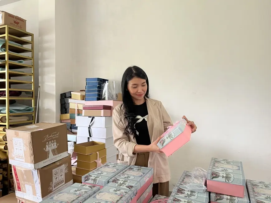 Ibu Muda di Blitar Raup Cuan dari Bisnis Kemasan Hampers, Pesanan Tembus Pasar Internasional