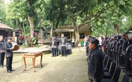 Tekankan Filosofi Api dan Obor Sewu, Bupati Setyo Wahono Lantik 201 Pejabat di Kayangan Api