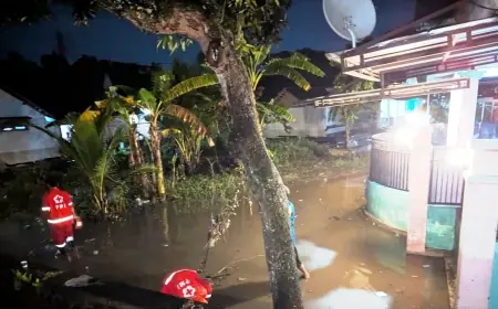 Drainase Meluap, 25 Rumah di Wonosari Bondowoso Terendam Banjir Saat Hujan Deras