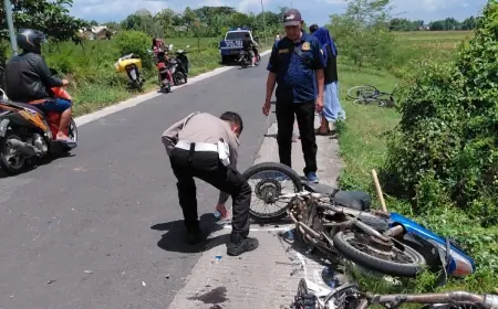 Satu Meregang Nyawa, Dua Lainnya Luka-Luka Usai Lakalantas Sepeda Motor di Jombang