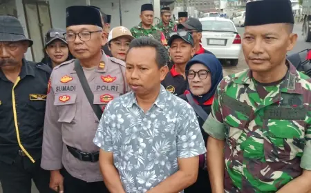 Berkah Ramadan, Forkopimcam Baron dan Ormas Sang Prabu Nganjuk Berbagi Sembako dan Takjil untuk Warga