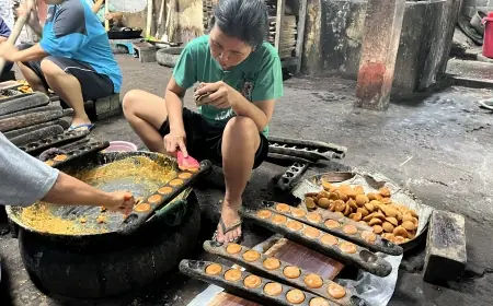 Jelang Lebaran, Produsen Gula Kelapa di Blitar Kebanjiran Orderan