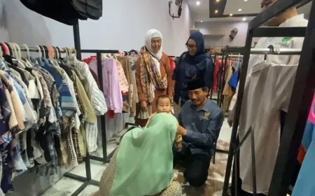 Sambut Lebaran, IJTI Blitar Raya dan Baznas Ajak 100 Anak Yatim Belanja Baju Baru