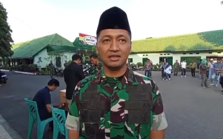 Dekatkan Diri dengan Masyarakat, Dandim Nganjuk Rutinkan Pembagian Takjil Gratis