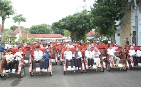 DPRD Bojonegoro Hadiri Sosialisasi Program Becak Listrik untuk Penarik Becak