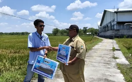 Tingkatkan Mobilitas Warga, PT Camino Bangun Tanggul dan Perbaiki Jalan Makam di Jombang