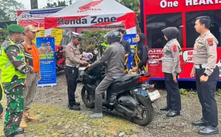 Polisi di Mojokerto Kini Jadi Pemandu Wisata hingga Mekanik Dadakan