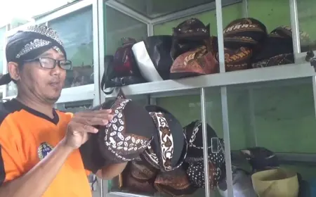 Jelang Lebaran, Produksi Blangkon di Tulungagung Meningkat
