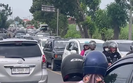 H+1 Lebaran di Jombang Macet Sepanjang 4 Kilometer, Pengendara Terjebak Lebih dari Satu Jam
