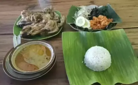 Ayam Lodho, Jejak Rasa Legendaris Trenggalek yang Diburu Pemudik Lebaran 2026