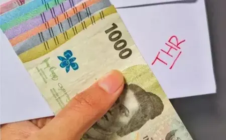 Hukum Mengelola Uang THR Anak, Antara Hak Milik dan Tanggung Jawab Orang Tua
