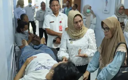Tak Ada WFA, Wali Kota Mojokerto Sidak Pelayanan ASN di Hari Pertama Kerja