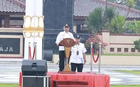 Hari Pertama Masuk Kerja, Bupati Blitar Tekankan ASN Tingkatkan Kinerja dan Pelayanan Publik