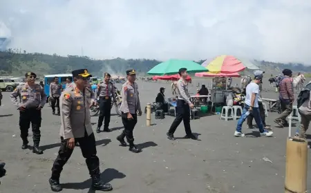 Bromo Diserbu Wisatawan Saat Libur Lebaran, Polisi Intensifkan Patroli