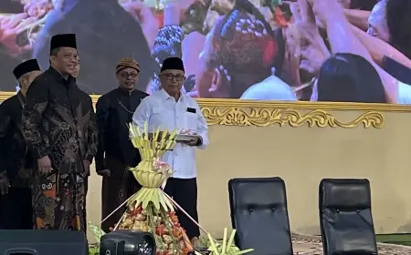 Kirab Ketupat Cokelat, Sinergi Tradisi dan Penggerak Ekonomi UMKM di Kabupaten Blitar