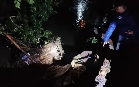 Hujan Angin di Kota Kediri, Rumah Warga Kaliombo Rusak Parah, Dapur Ambles ke Sungai